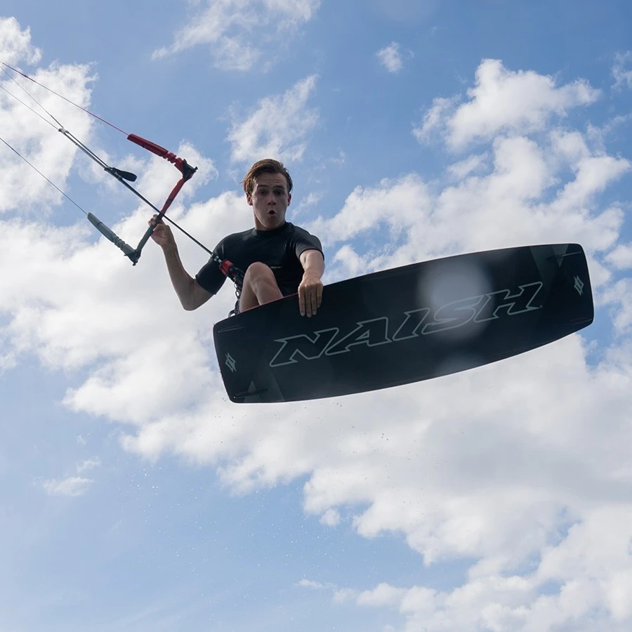 2024 Naish Drive High Performance Freeride Twintip Kiteboard - 25% Off 9 2024 Naish Drive High Performance Freeride Twintip Kiteboard - 25% Off - Image 9