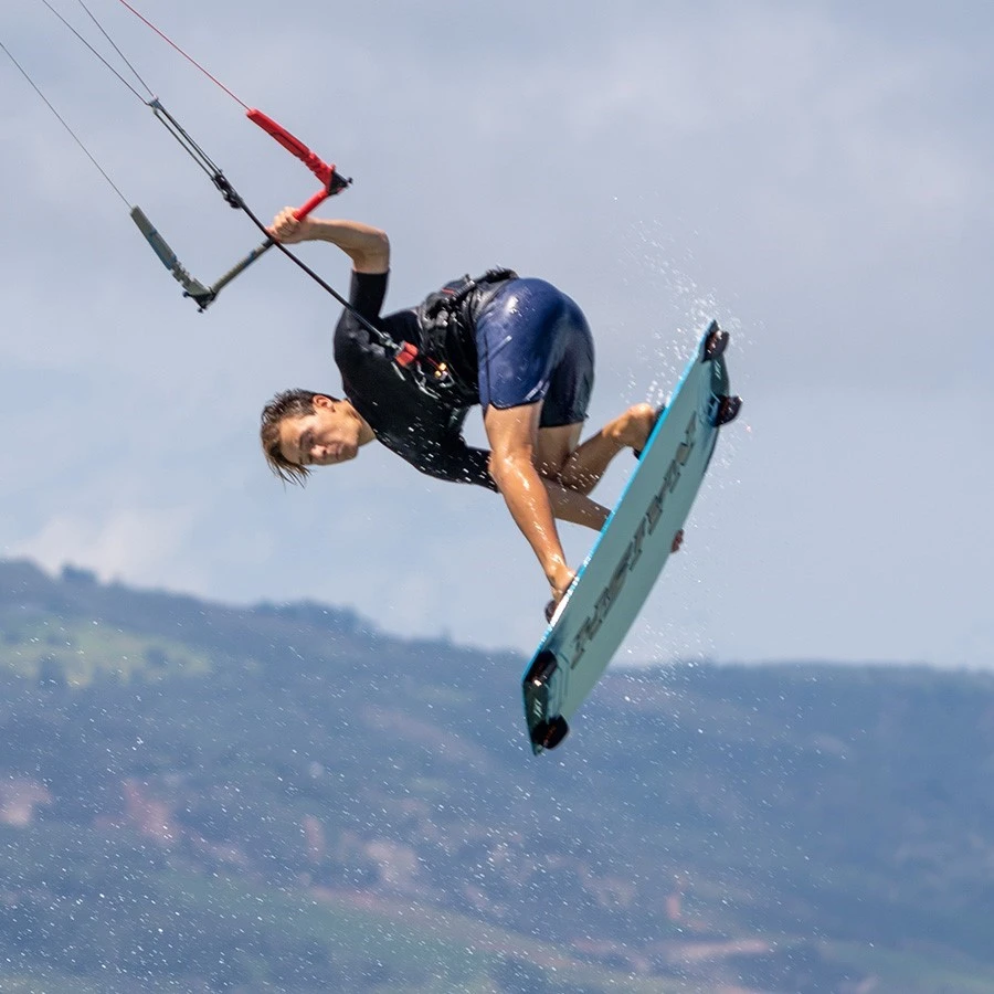 2024 Naish Motion Freeride Twintip Kiteboard 9 2024 Naish Motion Freeride Twintip Kiteboard - Image 9