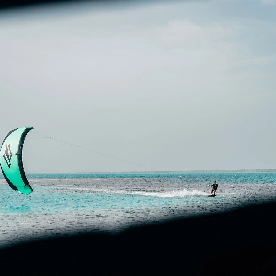 Naish 2025 Pivot Freeride Kite - 25% Off 8 Naish 2025 Pivot Freeride Kite - 25% Off - Image 8