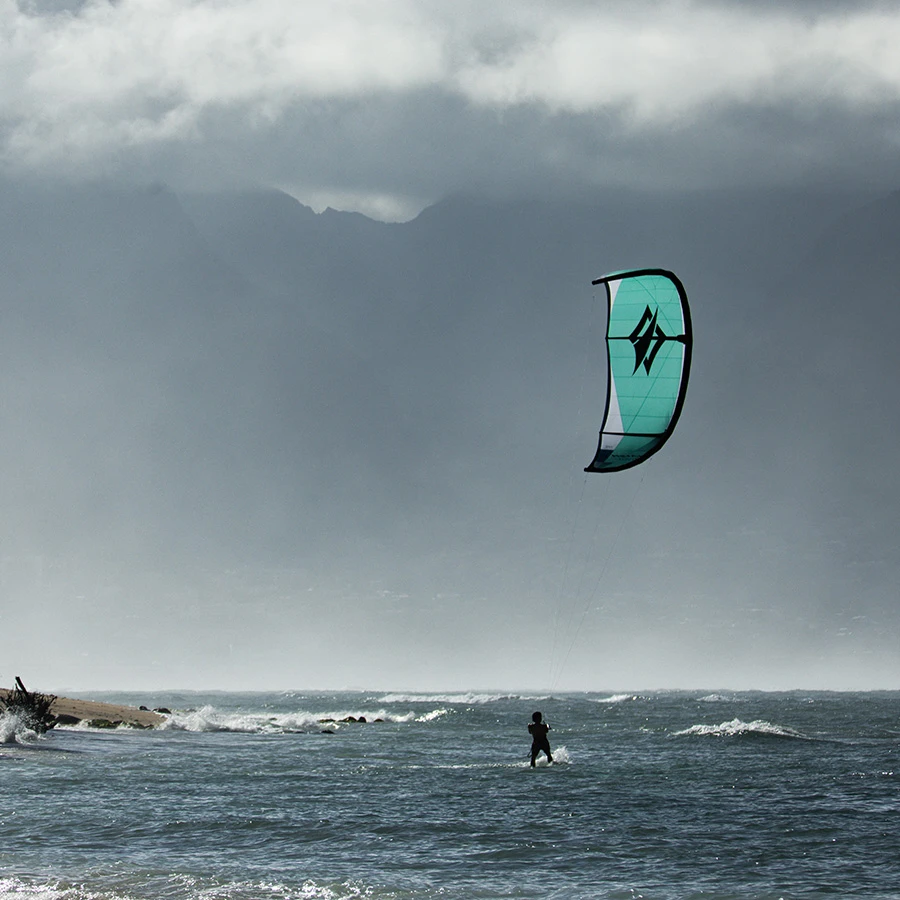 Naish 2025 Pivot LW - 17m Light Wind Freeride Kite - 25% Off 7 Naish 2025 Pivot LW - 17m Light Wind Freeride Kite - 25% Off - Image 7