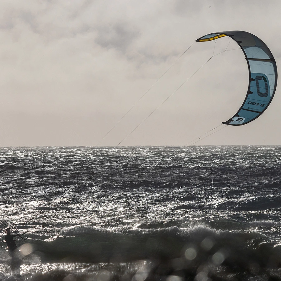 Ozone Enduro V5 Ultra X - Aluula Frame - Freeride Kite 10 Ozone Enduro V5 Ultra X - Aluula Frame - Freeride Kite - Image 10