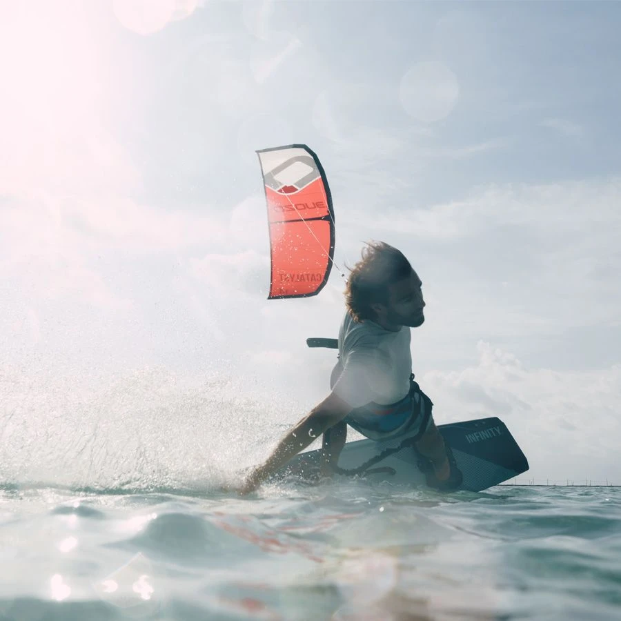 Ozone Catalyst V3 Freeride Kite - 40% Off 4 Ozone Catalyst V3 Freeride Kite - 40% Off - Image 4