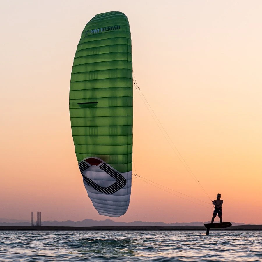Ozone Hyperlink V3 Convertible Open/Closed Cell Foil Kite - 30% Off 4 Ozone Hyperlink V3 Convertible Open/Closed Cell Foil Kite - 30% Off - Image 4